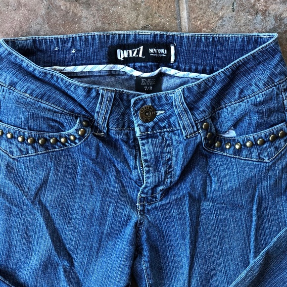 Quizz N.Y. crop capri studded jeans - Picture 2 of 3